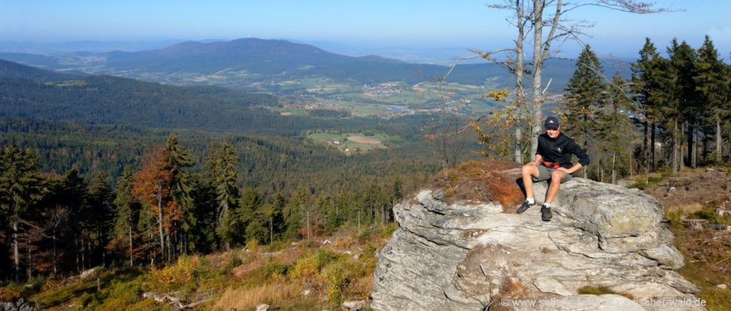 Aussichtspunkt Gipfelfelsen am Ödriegel Wandern ab Eck Arnbruck