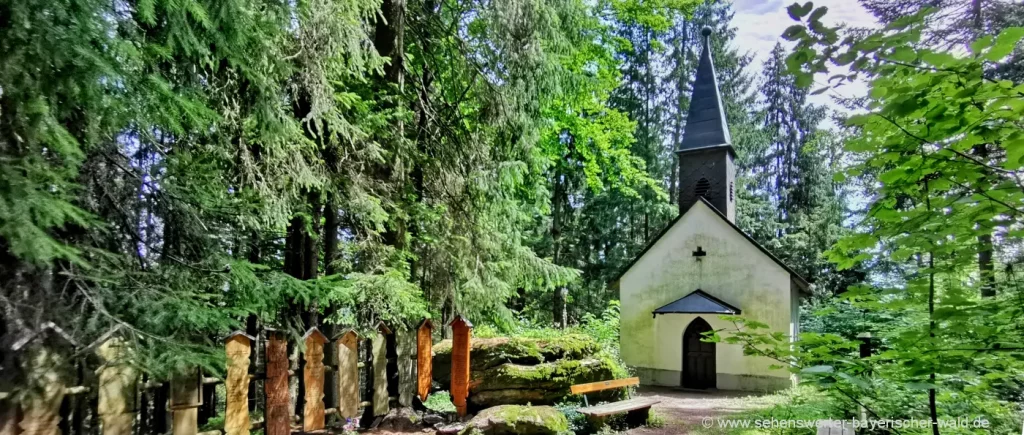 Wanderung zum Knogelberg bei Altnussberg mit Kapelle Steinzen bei Geiersthal