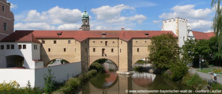 Ausflugsziele in Amberg Sehenswürdigkeiten Oberpfalz Wahrzeichen Stadtbrille