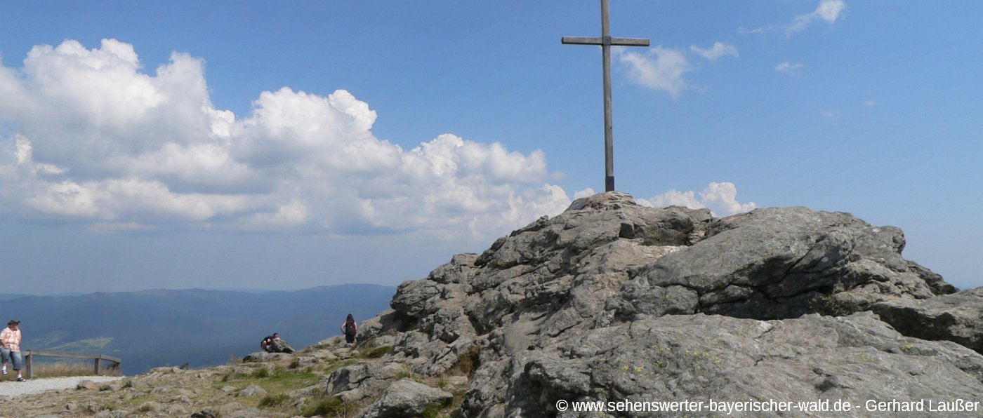 Rundweg Arber Gipfel Kreuz Wandern Bayerischer Wald Berg