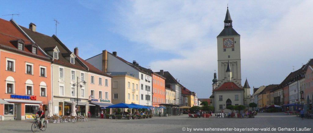 Stadtplatz Zentrum - Hotel Gasthaus in Deggendorf Zimmer mit Frühstück Stadtplatz - Hotel Gasthaus in Deggendorf günstig übernachten