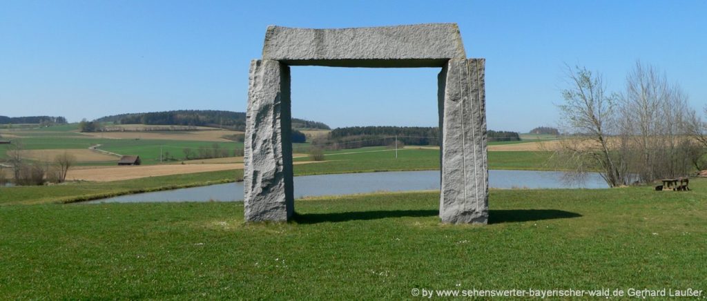 Ausflüge Neunburg vorm Wald Sehenswürdigkeiten Stonehenge Oberpfalz