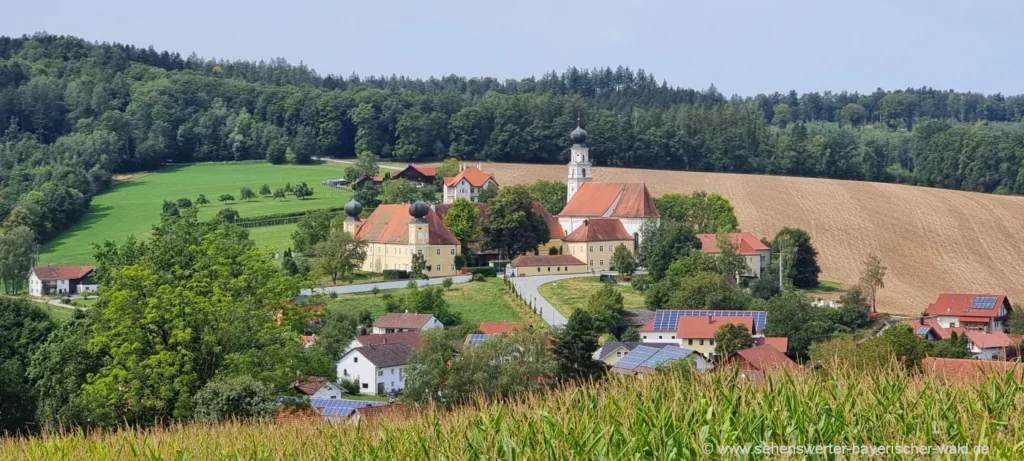 Klosterkirche St. Salvator bei Bad Griesbach Klosterkirche St. Salvator bei Bad Griesbach