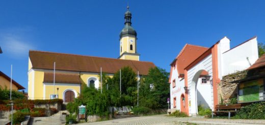 blaibach-sehenswürdigkeiten-cham-ausflugsziele-kirche-schloss