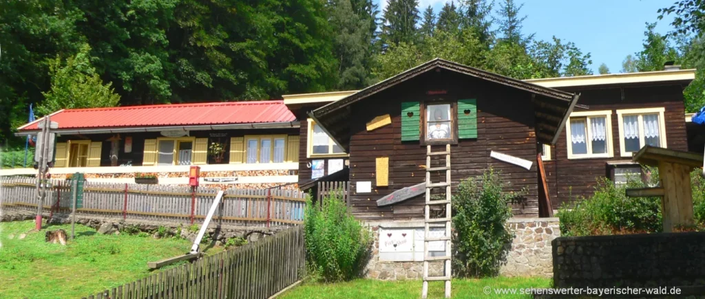 Märchenalm in Böbrach Märchenwald Landkreis Regen Bayerischer Wald