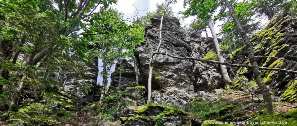 Felsenturm am Rundwanderweg Brennes Wagnerspitze