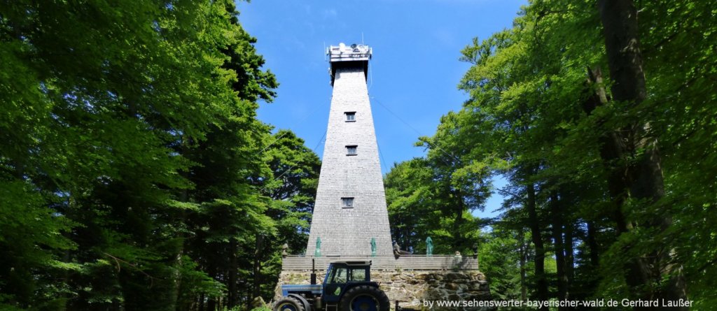 Sehenswürdigkeiten in Schöfweg Langfurth Aussichtsturm Brotjacklriegel