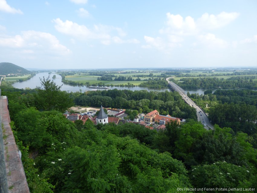 Ausflugsziele Donaustauf Sehenswürdigkeiten Chinesischer Turm
