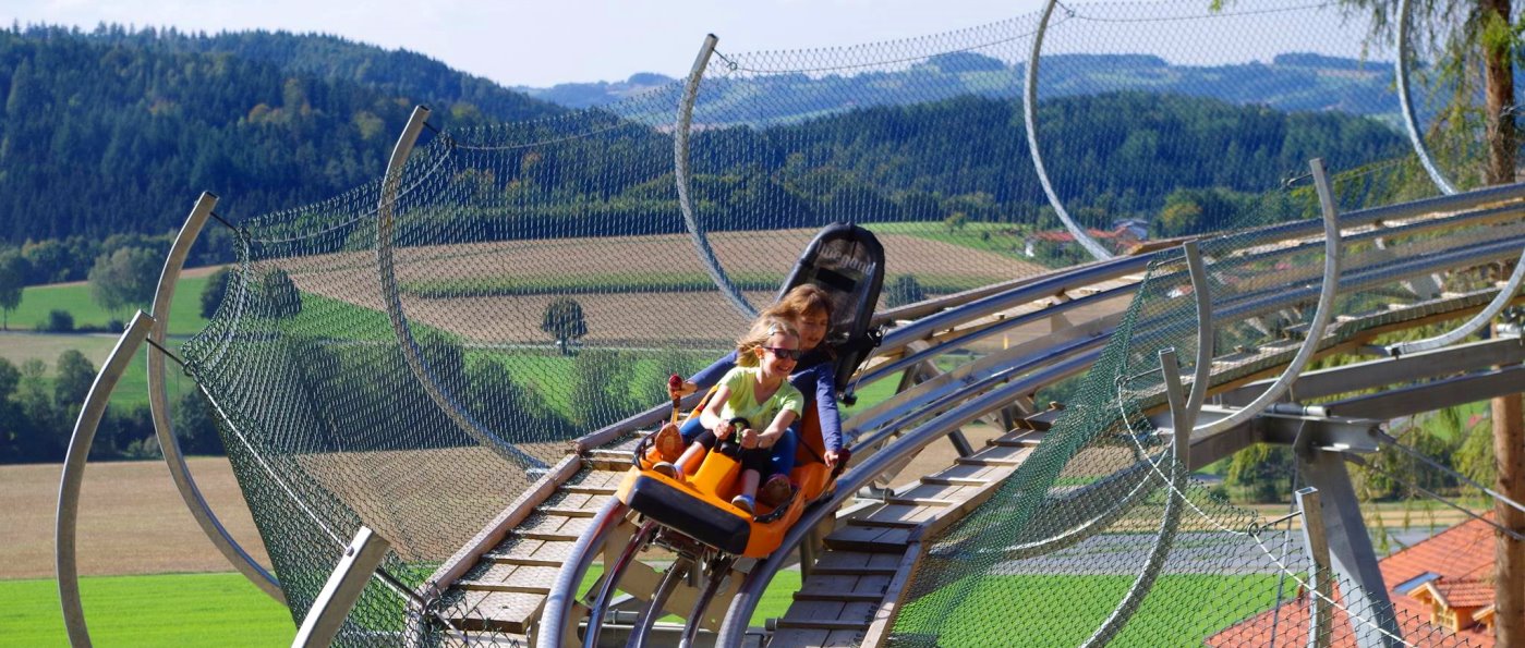 edelwies-freizeitpark-sankt-englmar-kinder-erlebnispark-niederbayern-sommerrodelbahn