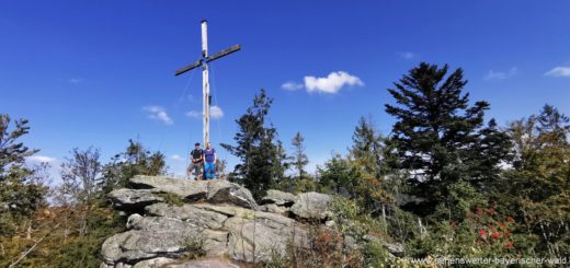 felsenwandergebiet-grosse-kanzel-gipfelkreuz-felsen