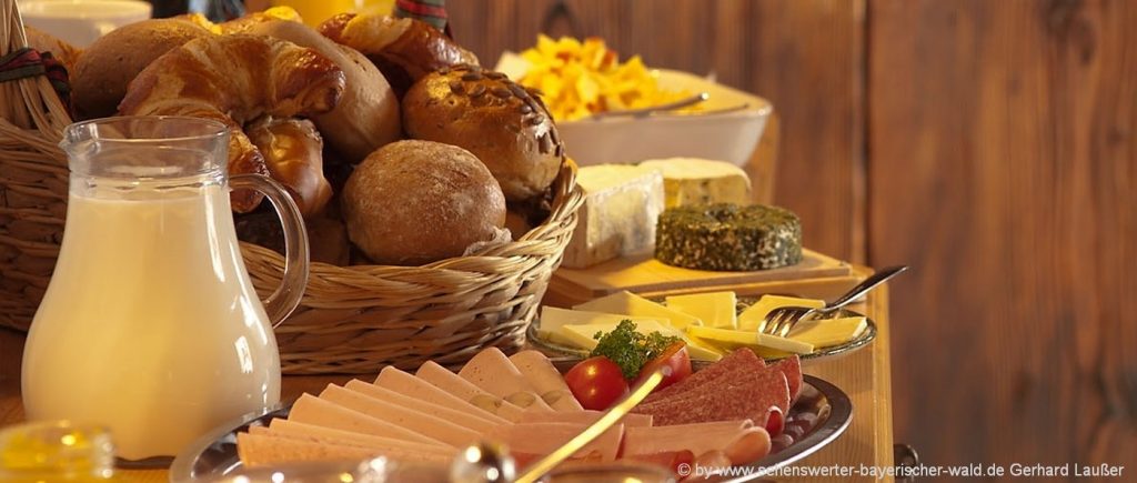 Frühstückspensionen in Bayern günstig übernachten Pensionen in Bayern günstig übernachten mit Frühstück / Halbpension im Bayerischen Wald
