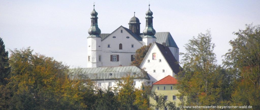 Wandern Fürstenstein mit dem sehenswerten Schloss