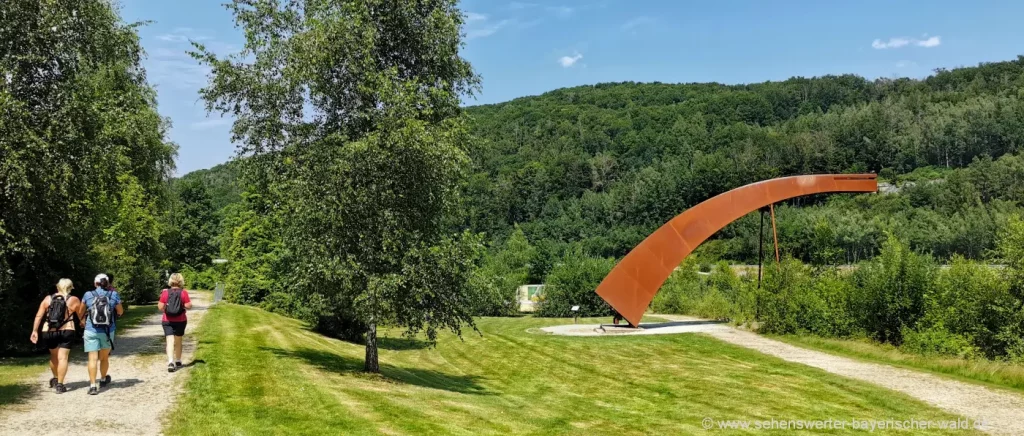 Drachen Aussichtsturm am Rundweg Drachensee Sehenswürdigkeiten am Rundweg Drachensee Furth im Wald Drache Aussichtsturm