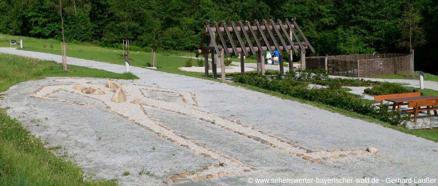 Highlight in Lalling Feng-Shui Park in Niederbayern lalling-feng-shui-park-lallinger-winkel-bilder-panorama-1400