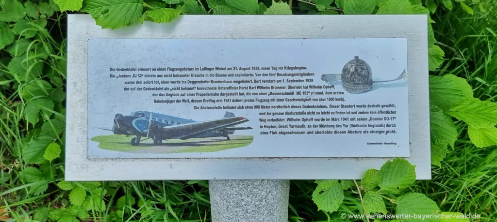 Gedenktafel zum Flugzeugabsturz am Leitenbüchl