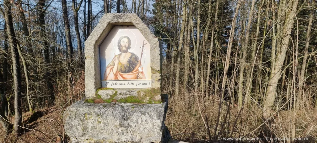Kreuzweg Station zum Lamberg Kreuzweg Station am Wanderweg zur Wallfahrtskirche am Lamberg