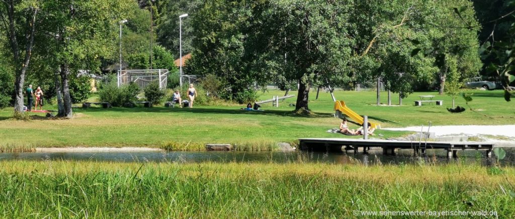 Kinderspielplatz und Naturbadesee Mauth Finsterau Freizeit Aktivitäten