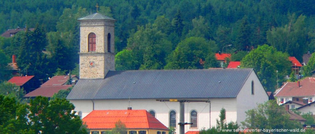 Pfarrkirche in Neureichenau Sehenswürdigkeiten Bayerischer Wald