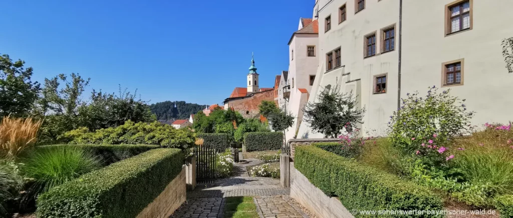 Schlossgarten am alten Schloss Neustadt an der Waldnaab