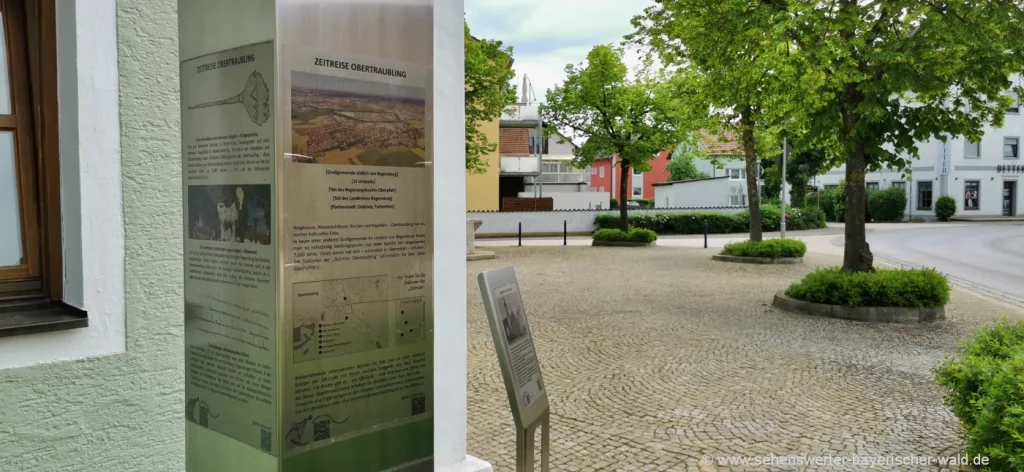 Zeitreise Obertraubling Infosäule zur Stadtgeschichte Freizeittipps Obertraubling Infosäule zuir Stadtgeschichte