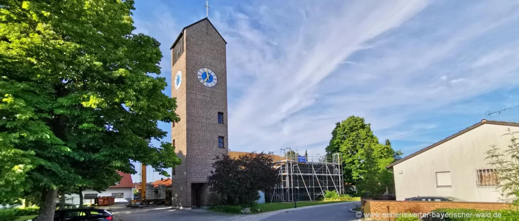 Ausflugsziele und Sehenswürdigkeiten in Rain Kirchturm