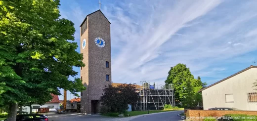 Ausflugsziele und Sehenswürdigkeiten in Rain Kirchturm