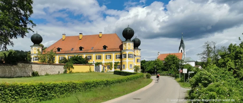 das Schloss Ramspau beliebtes Ausflugsziel bei Regenstauf