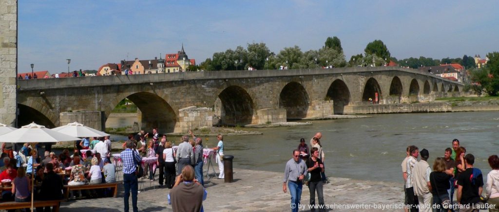 Donaupromenade Steinerne Brücke Spaziergänge in Regensburg Donaupromenade Steinerne Brücke