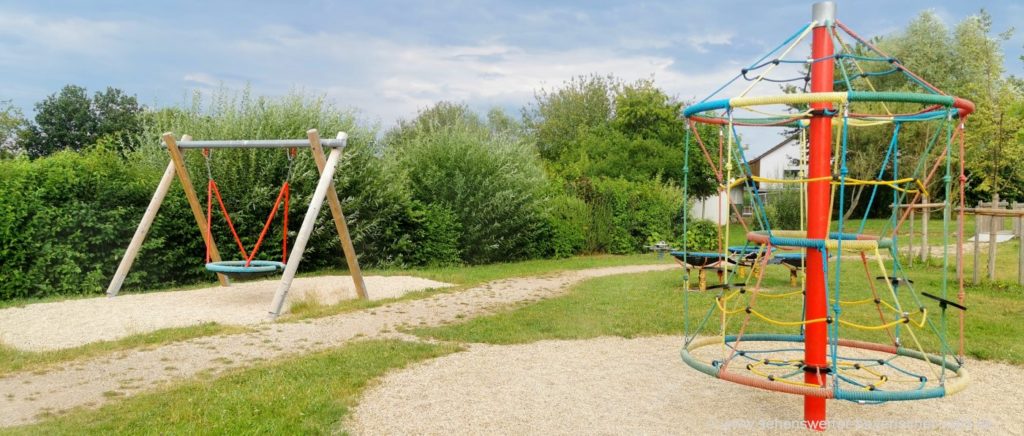 beliebter Abenteuerspielplatz und Bewegungspark für Kinder in Schorndorf Bewegungspark in Schorndorf Kinderspielplatz im Landkreis Cham