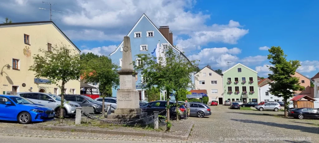 Denkmal am Marktplatz Schwarzach Sehenswürdigkeiten in Schwarzach Denkmal am Marktplatz