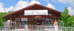 spiegelau-bayerischer-wald-glasstrasse-werksverkauf-panorama-1400