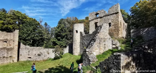 Burgruine Stamsried Sehenswürdigkeiten & Ausflugsziele Kürnberg