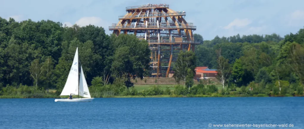 Sehenswürdigkeiten in Steinberg am See Ausflugsziel Holzkugel mit Rutsche 