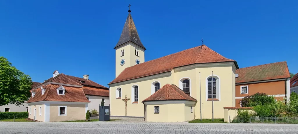 Pfarrkirche Sankt Nikolaus in Theuern Sehenswürdigkeiten bei Kümmersbruck