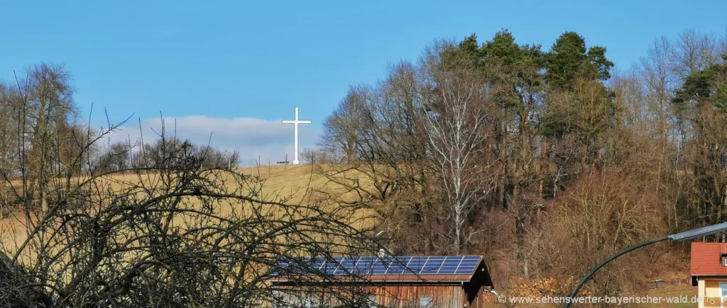 Kreuz in Biberbach Ortsteil Treffelstein