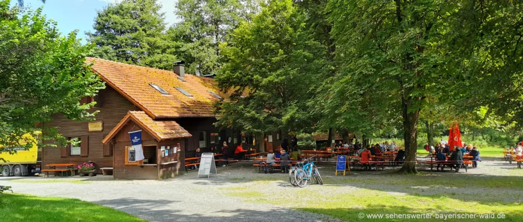 Wandern im Waldnaabtal - Einkehr an der Blockhütte