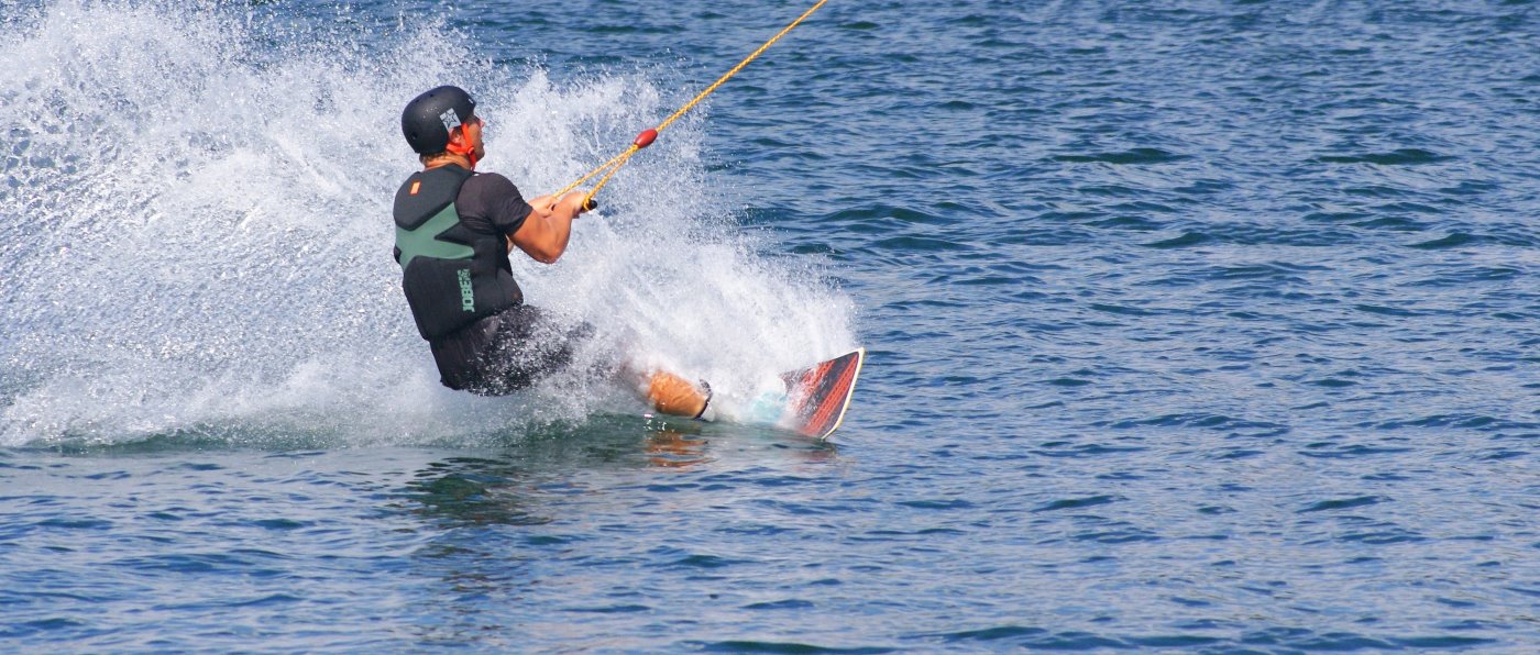 wasserskianlage-fahren-niederbayern-wakeboard-wassersport